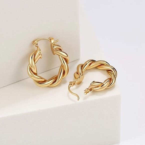 NEW Chunky Twisted 14k Gold Plated Earrings - Picture 3 of 5
